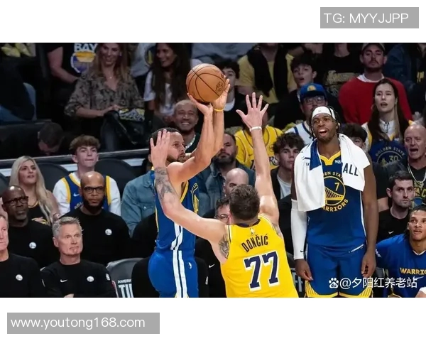 湖人勇士对决回放12月26日精彩瞬间重温与赛后分析 湖人勇士对决回放12月26日精彩瞬间重温与赛后分析