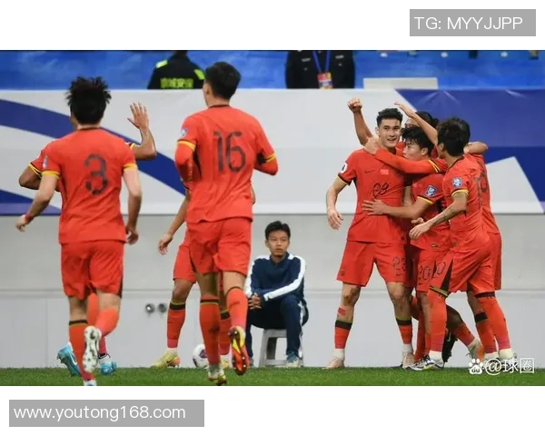 中国队与克罗地亚足球对决展现技战术较量与团队精神的精彩瞬间 中国队与克罗地亚足球对决展现技战术较量与团队精神的精彩瞬间